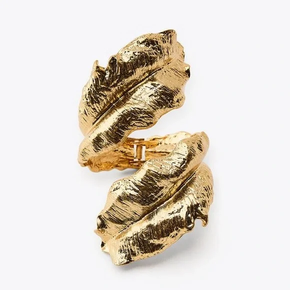 Zara | Jewelry | Nwt Zara Golden Textured Leaf Arm Cuff  display picture 2